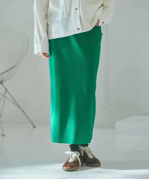 LAKOLE(ラコレ)の「12ゲージ総針ニットナロースカート / 639736(スカート・レディース・グリーン/ブラック/グレー・LARGE/MEDIUM)」の1枚目の写真