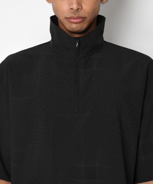 SUPERTHANKS(スーパーサンクス)の「【速乾生、清涼感素材】ジッププルオーバーTechnical S/S high-zip pullover(Tシャツ/カットソー・メンズ・ブラック/その他/ブラック系その他・M/L/S)」の3枚目の写真