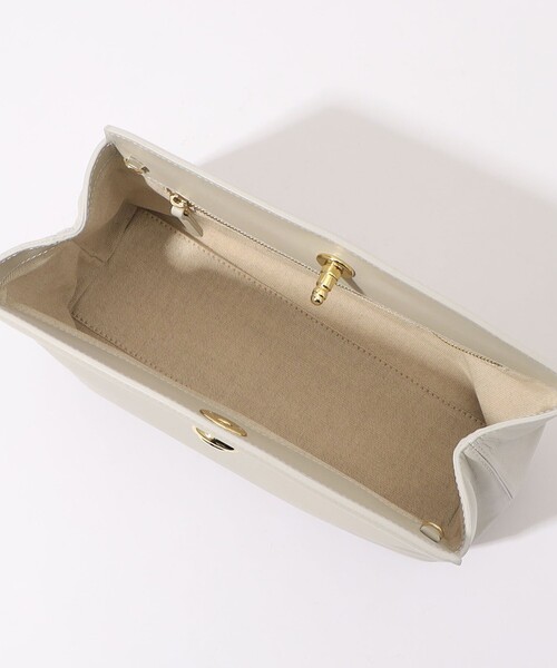 TOMORROWLAND （トゥモローランド）の「LIFFNER PUSHLOCK クラッチバッグ（クラッチバッグ・レディース・ホワイト・FREE）」の8枚目の写真