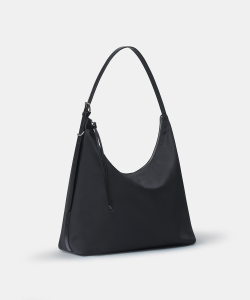 MUSINSA STANDARD WOMAN（ムシンサスタンダードウーマン）の「ウィメンズナイロンスラウチショルダーバッグ[ブラック]（ショルダーバッグ・レディース・その他・FREE）」の3枚目の写真