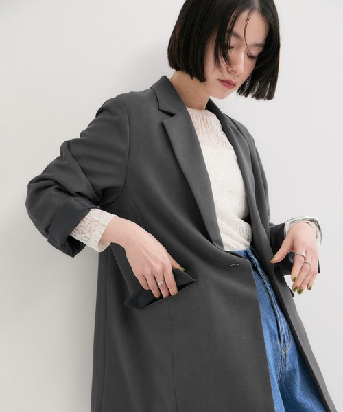 le cercle ADAM ET ROPE'(ルセルクルアダムエロペ)の「シングルロングジャケット(テーラードジャケット・レディース・グレー/ブラック・FREE)」の2枚目の写真