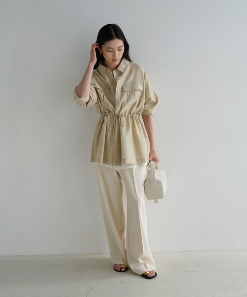 andme(アンドミー)の「リネンブレンドシアーサファリシャツ(シャツ/ブラウス・レディース・ライトベージュ/ブラック/モカ・M)」の15枚目の写真