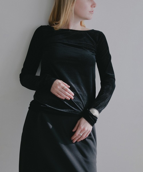 MANOF(マノフ)の「SHEER VELOUR TOPS(Tシャツ/カットソー・レディース・グレー/ブラック/ピンク/アイボリー・F)」の3枚目の写真