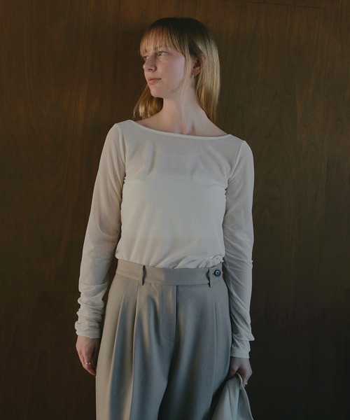 MANOF(マノフ)の「SHEER VELOUR TOPS(Tシャツ/カットソー・レディース・グレー/ブラック/ピンク/アイボリー・F)」の14枚目の写真