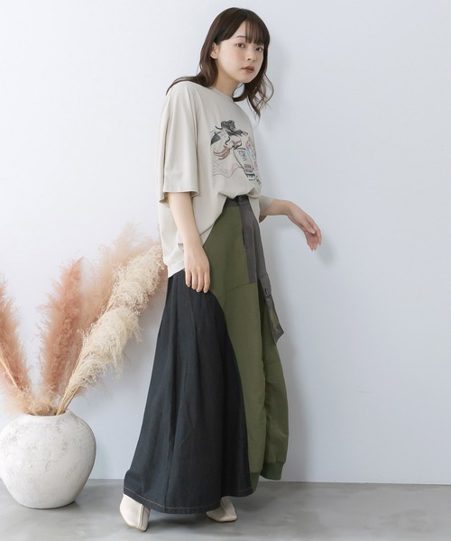 iS ScoLar(イズスカラー)の「561205:蝶鍵モチーフ刺繍 ナイロン×デニム切替配色スカート(スカート・レディース・カーキ/ブラック・M)」の7枚目の写真