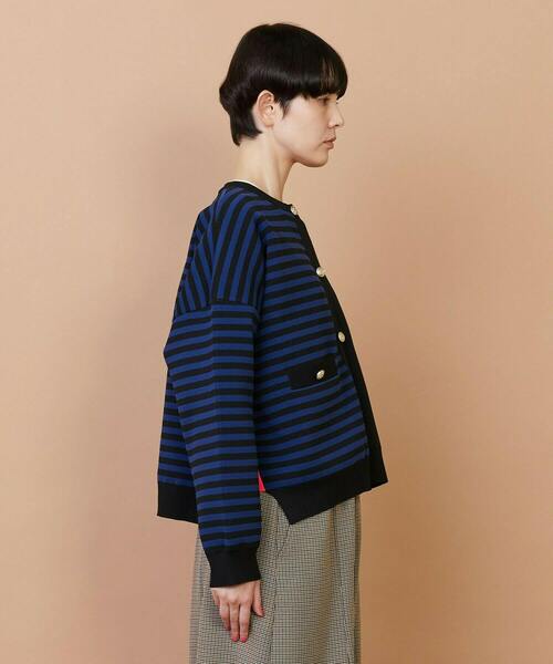 FRAPBOIS（フラボア）の「ミラノカーデ（カーディガン/ボレロ・レディース・ブラック/グレー・1）」の5枚目の写真