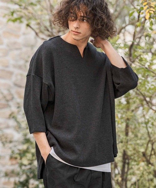 CAMBIO(カンビオ)の「mlt5595-Honeycomb Waffle Key Neck 3-4 Sleeve Cut sew 七分袖カットソー(S64226cmb)(Tシャツ/カットソー・メンズ・チャコールグレー/ブラック/ホワイト・S/M/L)」の4枚目の写真