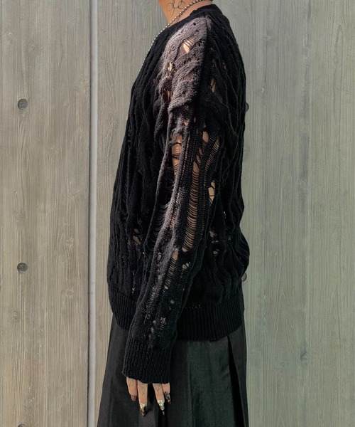 Never mind the XU(ネバーマインドザエックスユー)の「【Never mind the XU】damage loose knit / 【ネバーマインド ザ エックスユー】オーバーサイズダメージルーズニット <着用動画あり>(ニット/セーター・メンズ・ブラック/アイボリー・L)」の8枚目の写真