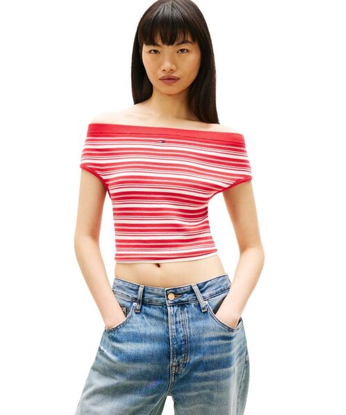 tommy jeans(トミー ジーンズ)の「【ウォニョン着用】オフショルダーボーダーセーター(ニット/セーター・レディース・ブラック/レッド・X-SMALL/MEDIUM/SMALL)」の2枚目の写真