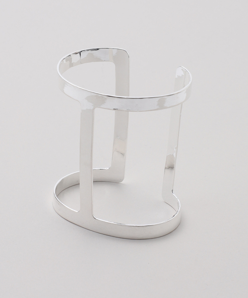 SASKIA DIEZ（サスキアディッツ）の「SASKIA DIEZ 別注 J BLANK cuff：バングル（バングル/リストバンド・レディース・シルバー・FREE）」の4枚目の写真