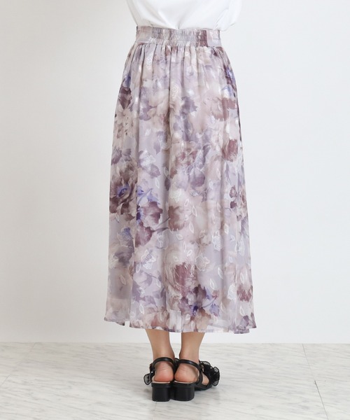 ASTORIA ODIER（アストリアオディール）の「オパール花柄フレアスカート（スカート・レディース・ラベンダー/ライトグレー・MEDIUM/SMALL/LARGE）」の5枚目の写真