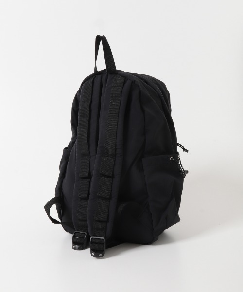 KBF(ケイビーエフ)の「アウトポケットナイロンバックパック(バックパック/リュック・レディース・ベージュ/ピンク/ブラック・ONE)」の18枚目の写真