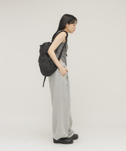 KBF(ケイビーエフ)の「アウトポケットナイロンバックパック(バックパック/リュック・レディース・ベージュ/ピンク/ブラック・ONE)」の8枚目の写真