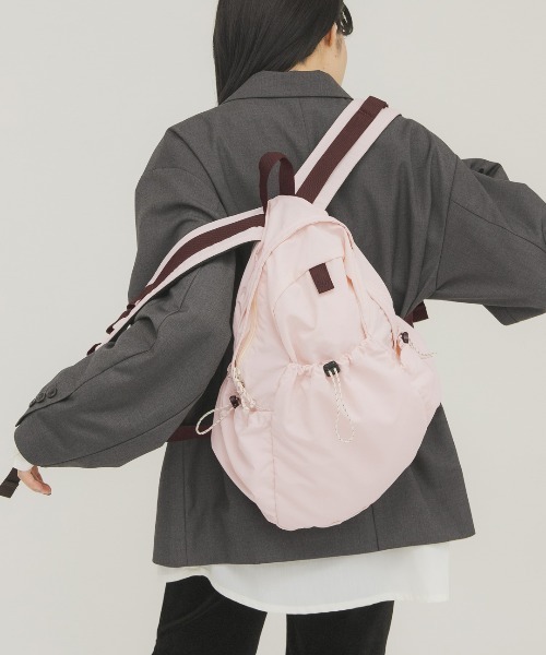 KBF(ケイビーエフ)の「アウトポケットナイロンバックパック(バックパック/リュック・レディース・ベージュ/ピンク/ブラック・ONE)」の14枚目の写真