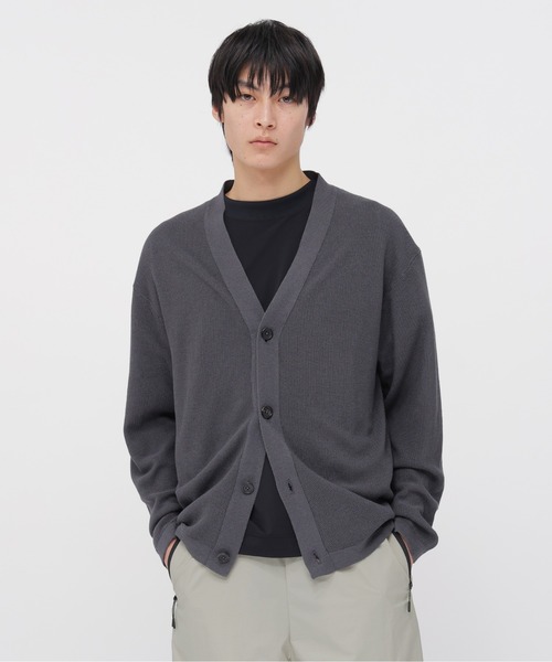 MARGARET HOWELL（マーガレットハウエル）の「COTTON RAMIE PIQUE（カーディガン/ボレロ・メンズ・ブルー/グレー・LARGE/MEDIUM）」の2枚目の写真