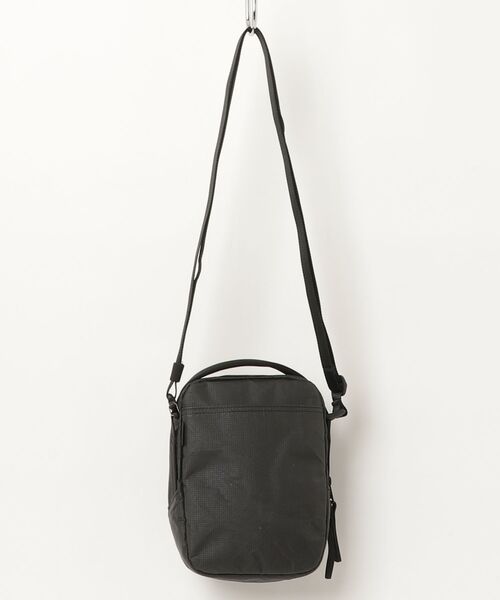 Aer（エアー）の「AER　Street Sling Ultra　/　AER-91063（ショルダーバッグ・メンズ・ブラック・FREE）」の15枚目の写真