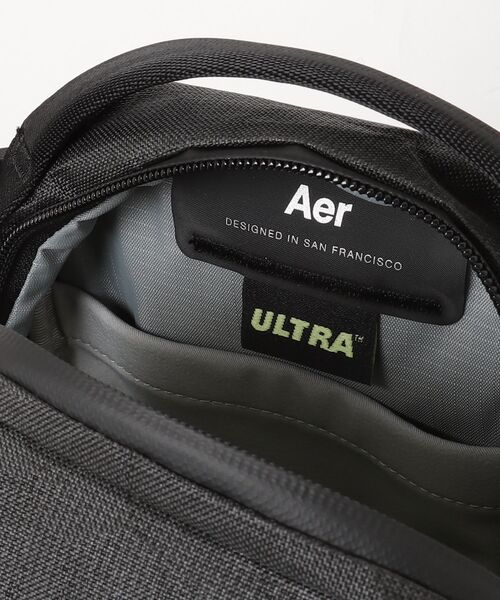 Aer（エアー）の「AER　Street Sling Ultra　/　AER-91063（ショルダーバッグ・メンズ・ブラック・FREE）」の17枚目の写真