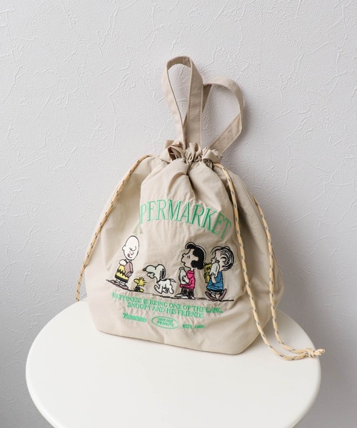 Three Four Time（ｽﾘｰﾌｫｰﾀｲﾑ）の「【PEANUTS】保冷巾着トート（トートバッグ・レディース・シルバー/ベージュ/ブラック・FREE）」の2枚目の写真