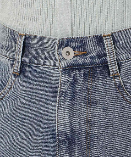 WILLSELECTION(ウィルセレクション)の「ビジューポケットワイドデニムパンツ(デニムパンツ・レディース・ブルー/ライトブルー・SMALL/MEDIUM)」の10枚目の写真