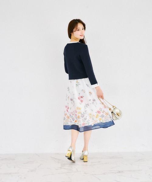 tocco closet（トッコ　クローゼット）の「ラメオーガンジーパネルフラワータックフレアスカート（スカート・レディース・ネイビー/ピンク・M）」の6枚目の写真