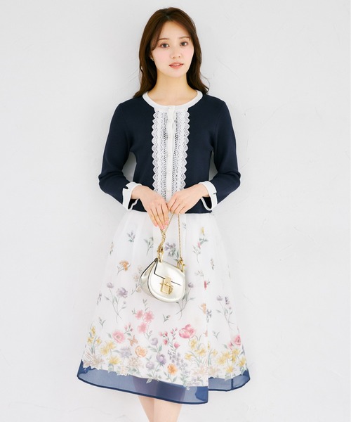 tocco closet（トッコ　クローゼット）の「ラメオーガンジーパネルフラワータックフレアスカート（スカート・レディース・ネイビー/ピンク・M）」の7枚目の写真