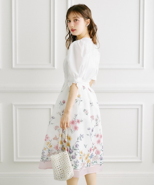 tocco closet（トッコ　クローゼット）の「ラメオーガンジーパネルフラワータックフレアスカート（スカート・レディース・ネイビー/ピンク・M）」の14枚目の写真