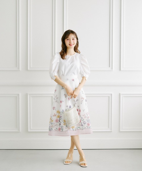 tocco closet（トッコ　クローゼット）の「ラメオーガンジーパネルフラワータックフレアスカート（スカート・レディース・ネイビー/ピンク・M）」の9枚目の写真