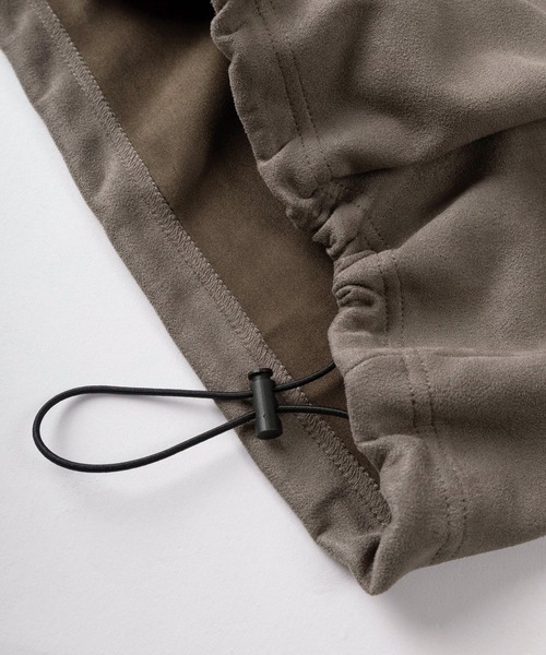 SlashDate（スラッシュデイト）の「【85】フェイクスウェード ロゴ刺繍 ゲームシャツ/ドローコード/ユニセックス/レディース/メンズ（Tシャツ/カットソー・レディース・チャコールグレー/ネイビー/アイボリー・L/M）」の11枚目の写真