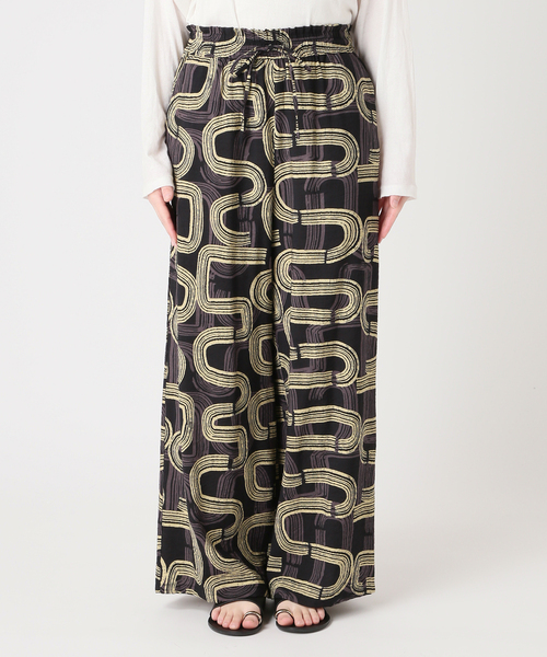 JOURNAL STANDARD relume(ジャーナルスタンダード レリューム)の「モダンアフリカンプリントパンツ(その他パンツ・レディース・ブラウン/ブラック・36/38)」の11枚目の写真