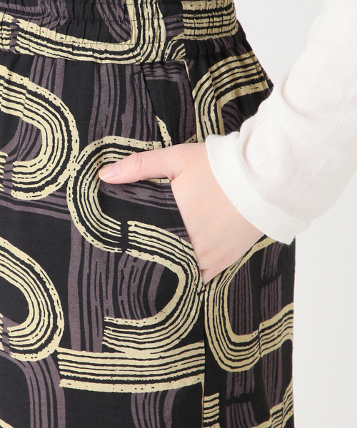 JOURNAL STANDARD relume(ジャーナルスタンダード レリューム)の「モダンアフリカンプリントパンツ(その他パンツ・レディース・ブラウン/ブラック・36/38)」の17枚目の写真