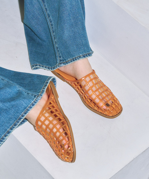GRISE(グリーズ)の「《WEB+一部店舗限定》GRISE JELLY LATTICE ミュール(その他シューズ・レディース・オレンジ/その他/ブラウン・SMALL/MEDIUM/LARGE)」の2枚目の写真
