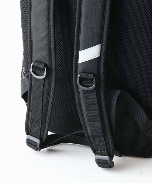 Dickies（ディッキーズ）の「【DICKIES/ディッキーズ】【容量約30L】スチューデントデイバッグ シンプルデザイン 内外ポケット タウンユース アウトドア 通勤 通学 ユニセックス（バックパック/リュック・メンズ・レッド/ホワイト/ブラック・FREE）」の7枚目の写真