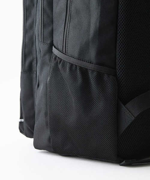 Dickies（ディッキーズ）の「【DICKIES/ディッキーズ】【容量約30L】スチューデントデイバッグ シンプルデザイン 内外ポケット タウンユース アウトドア 通勤 通学 ユニセックス（バックパック/リュック・メンズ・レッド/ホワイト/ブラック・FREE）」の9枚目の写真
