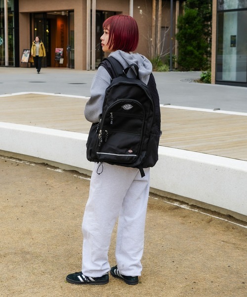 Dickies（ディッキーズ）の「【DICKIES/ディッキーズ】【容量約30L】スチューデントデイバッグ シンプルデザイン 内外ポケット タウンユース アウトドア 通勤 通学 ユニセックス（バックパック/リュック・メンズ・レッド/ホワイト/ブラック・FREE）」の18枚目の写真