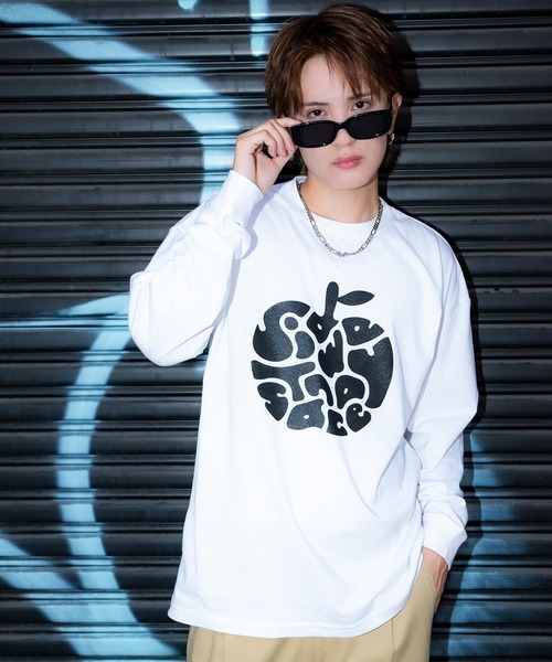 En serio TOKYO（エンソリオトーキョー）の「【SIDEWAYSTANCE】タイポアップル長袖Tシャツ 70579（Tシャツ/カットソー・メンズ・ブラック/ホワイト・MEDIUM/LARGE/X-LARGE/SMALL）」の13枚目の写真