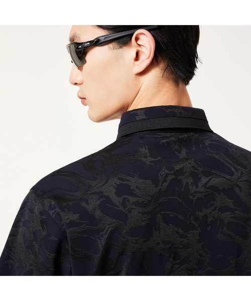 OAKLEY(オークリー)の「オークリー O-SYNC PACK POLO GRAPHIC 1.0/ポロシャツ/スポーツ・トレーニングコレクション/OAKLEY(ポロシャツ・メンズ・ブラック・M/L/S)」の3枚目の写真