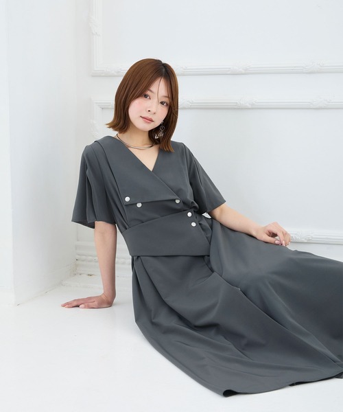 Elishe（エリシェ）の「アシメボタンフレアワンピース（ワンピース・レディース・ベージュ/チャコールグレー/ブラウン・0/1）」の16枚目の写真
