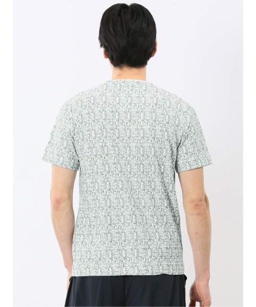 TAKA-Q（タカキュー）の「【ストレッチ メッシュ 軽量】タカキュー かすれプリント クルーネック 半袖 Tシャツ（Tシャツ/カットソー・メンズ・ライトグレー/ホワイト×ブラック・MEDIUM/LARGE/X-LARGE）」の14枚目の写真