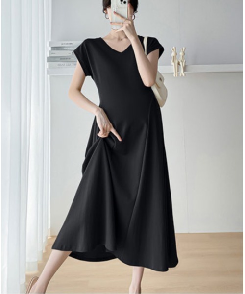 SallyLunn(サリーラン)の「【マタニティ】切り替えフレアワンピース(ワンピース・レディース・ベージュ/ブラック・LARGE/MEDIUM)」の5枚目の写真