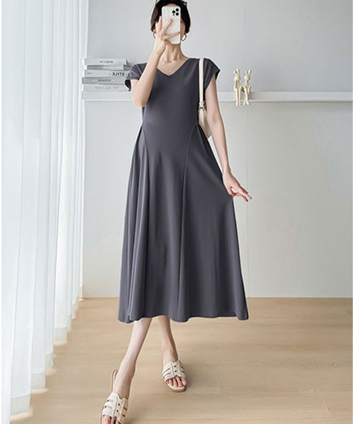 SallyLunn(サリーラン)の「【マタニティ】切り替えフレアワンピース(ワンピース・レディース・ベージュ/ブラック・LARGE/MEDIUM)」の6枚目の写真