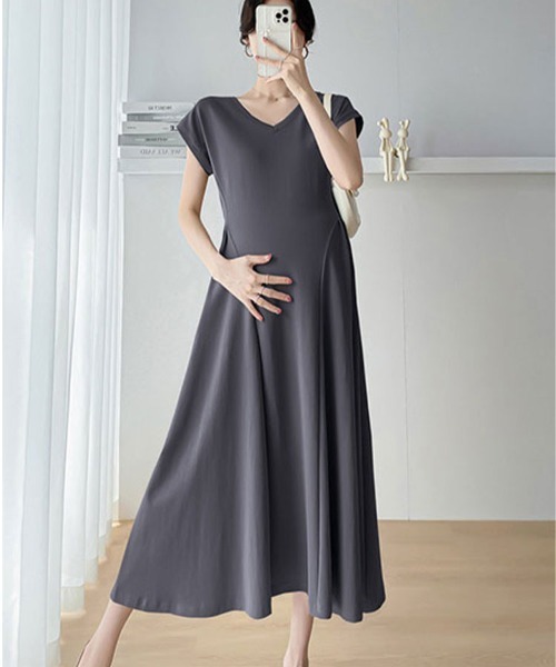 SallyLunn(サリーラン)の「【マタニティ】切り替えフレアワンピース(ワンピース・レディース・ベージュ/ブラック・LARGE/MEDIUM)」の7枚目の写真
