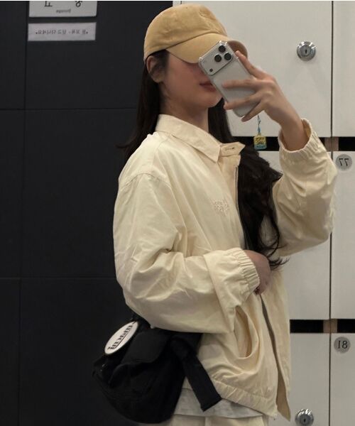 MACNI（マクニ）の「TWO POCKET CROSS BAG BLACK（ショルダーバッグ・レディース・ブラック・FREE）」の6枚目の写真