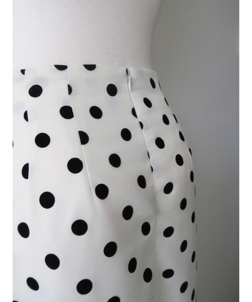 AMOMMA(アモマ)の「BALLOON DOT MIDI SKIRT(スカート・レディース・ホワイト/ブラック・FREE)」の17枚目の写真