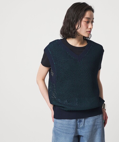 CITEN(シテン)の「<CITEN>メッシュバイカラーニットベスト(ニット/セーター・レディース・ダークブラウン/オフホワイト/ネイビー・FREE)」の3枚目の写真