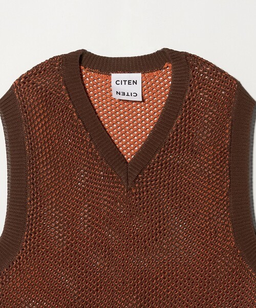 CITEN(シテン)の「<CITEN>メッシュバイカラーニットベスト(ニット/セーター・レディース・ダークブラウン/オフホワイト/ネイビー・FREE)」の19枚目の写真
