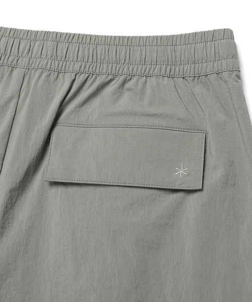 Snow Peak(スノーピーク)の「Snow Peak / Root Cargo Shorts ルート カーゴ ショーツ 海外限定(カーゴパンツ・メンズ・チョコ/カーキ/スミクロ・M/L/XL)」の4枚目の写真