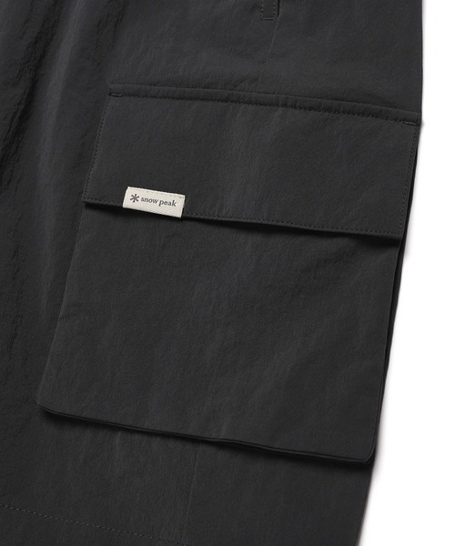 Snow Peak(スノーピーク)の「Snow Peak / Root Cargo Shorts ルート カーゴ ショーツ 海外限定(カーゴパンツ・メンズ・チョコ/カーキ/スミクロ・M/L/XL)」の15枚目の写真