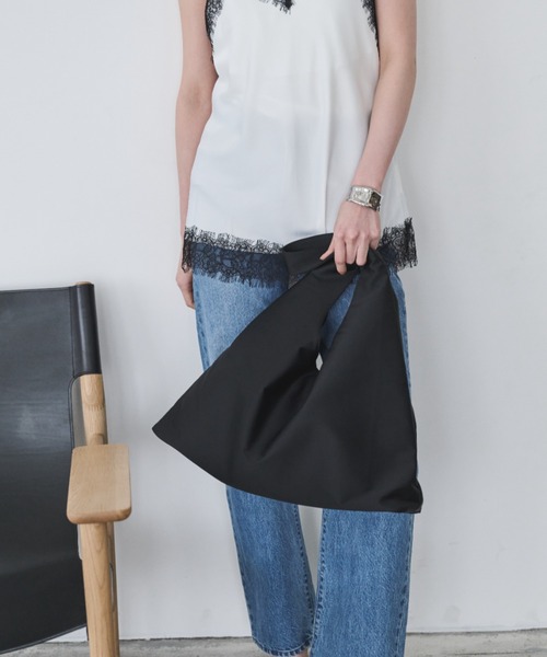 Anclear oui(アンクリアウィ)の「ワンハンドルトートバッグ(トートバッグ・レディース・グリーン/White/Black・F)」の10枚目の写真
