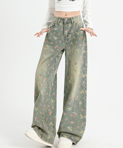 core core(コアコア)の「花柄プリントデニムワイドパンツ(デニムパンツ・レディース・ライトブルー・L/M/S)」の5枚目の写真