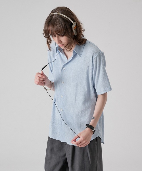 ONCILY(オンシェリー)の「HEART BUTTON CRINKLE HALF SLEEVE SHIRT / ハートボタン楊柳ハーフスリーブシャツ(シャツ/ブラウス・メンズ・オフホワイト/ブルー/ブラック・SMALL/MEDIUM/LARGE)」の13枚目の写真